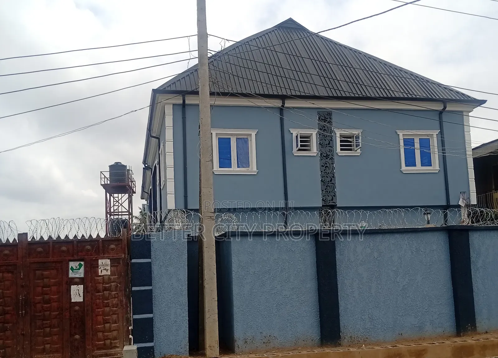 2bdrm Apartment in In Secured Street At for rent in Akowonjo