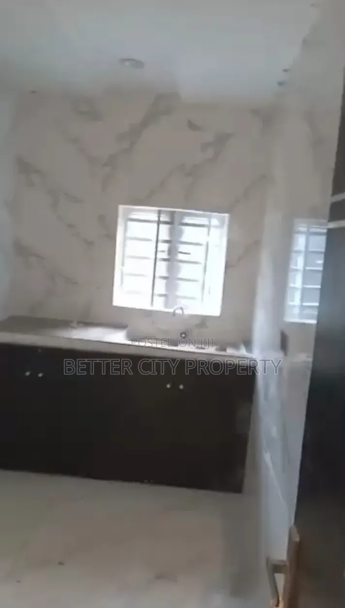 Mini Flat in In Secured Street, for rent in Akowonjo