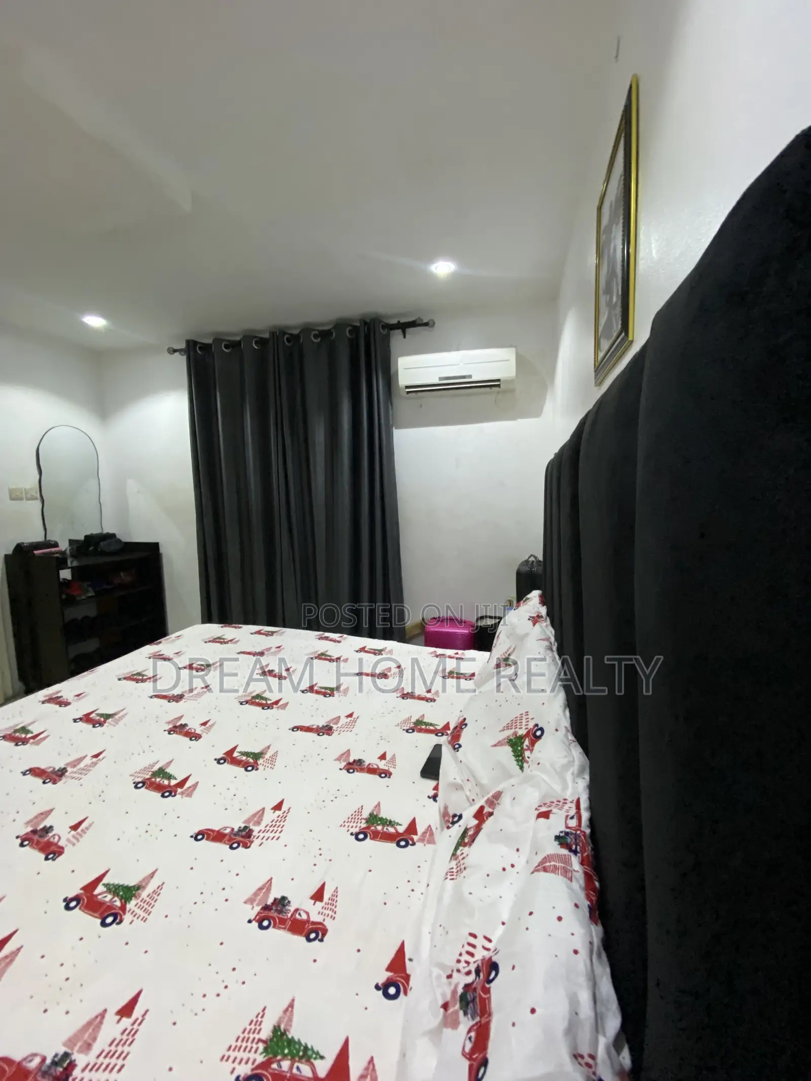 Serene and Spacious Girls Apartment in Ikota Villa in Ikota
