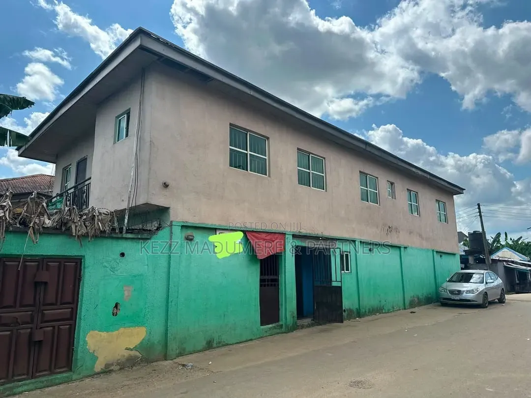 5bdrm Block of Flats in Rumuosi , Port, East West Road for sale in East West Road