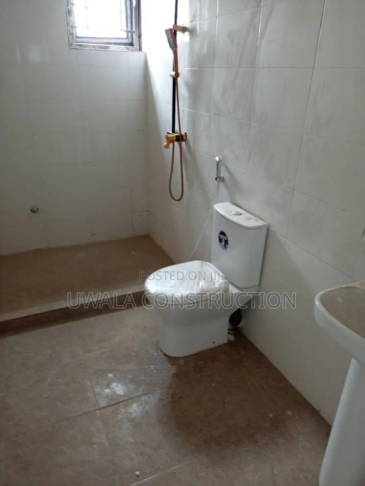 4bdrm Duplex in Gaduwa for sale in Gaduwa