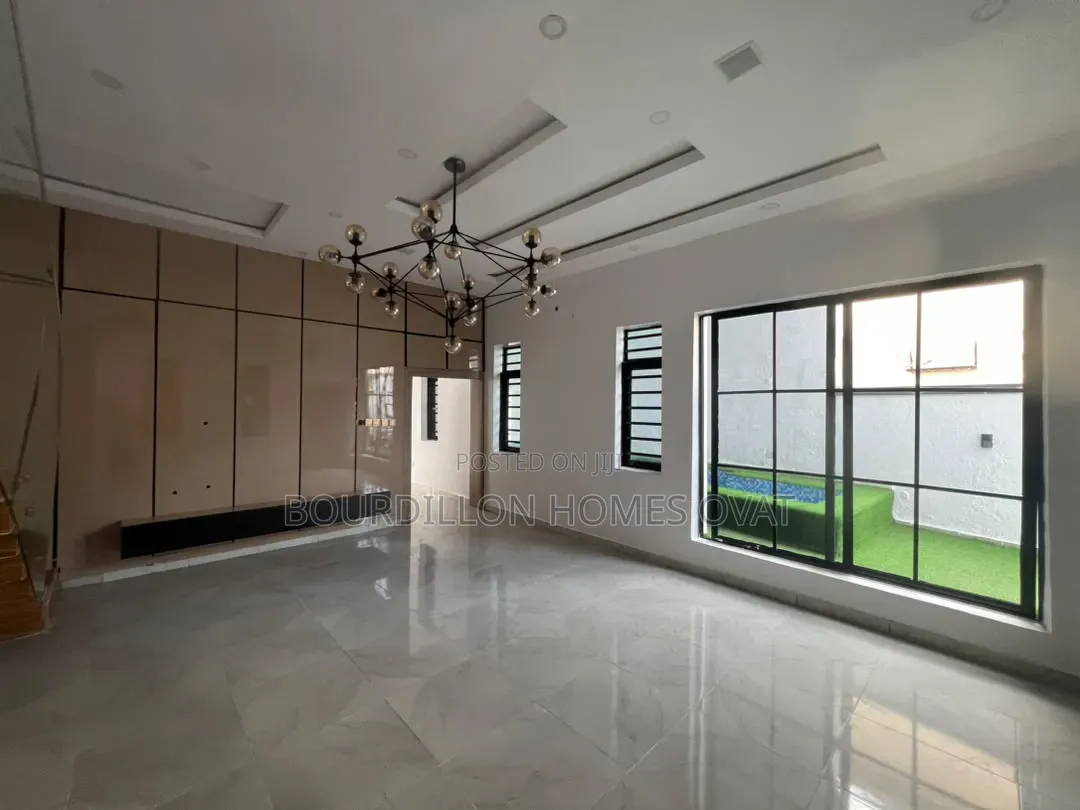 4bdrm Duplex in Ado Road Ajah Lagos for sale in Ado / Ajah