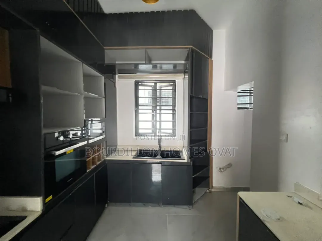 4bdrm Duplex in Ado Road Ajah Lagos for sale in Ado / Ajah