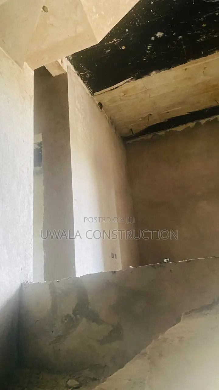 5bdrm Duplex in Gaduwa for sale in Gaduwa