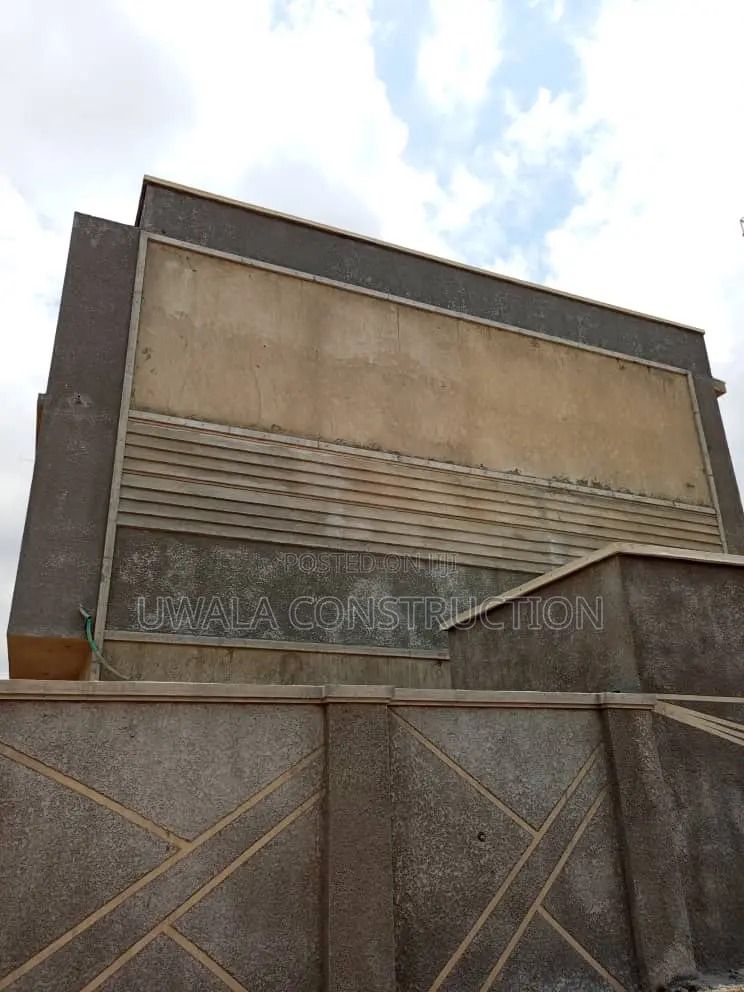 5bdrm Duplex in Gaduwa for sale in Gaduwa