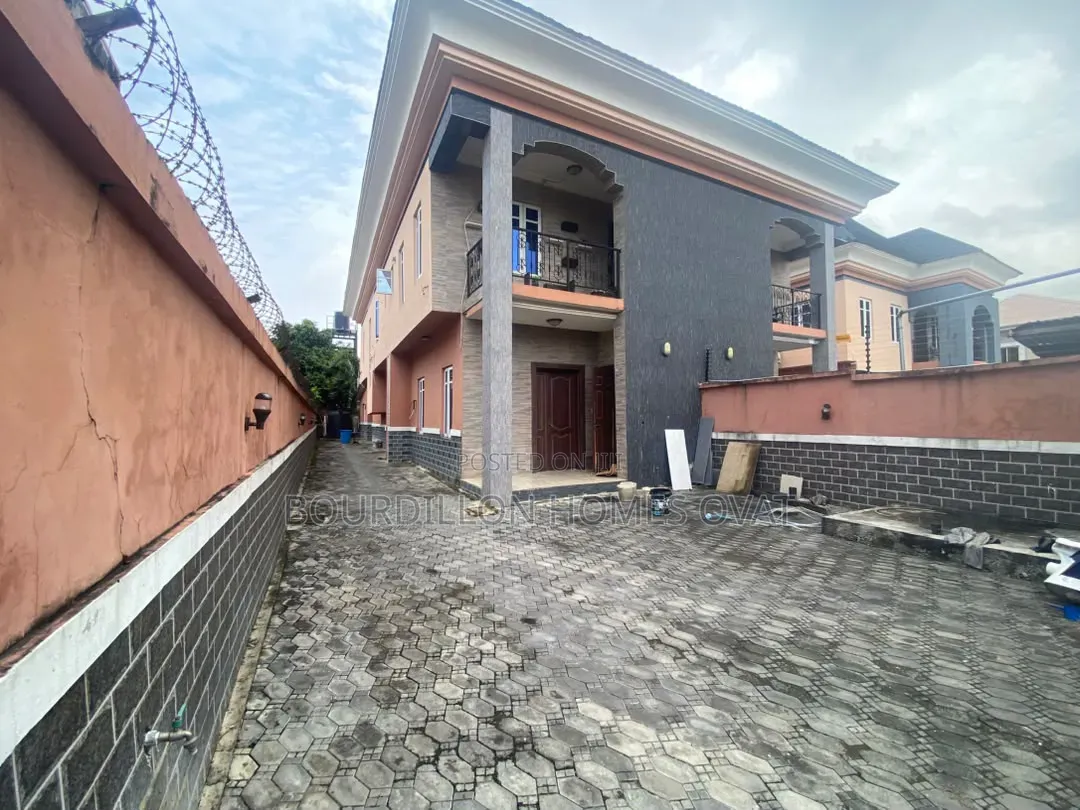 3bdrm Apartment in Lekki Phase 1 for rent in Lekki Phase 1