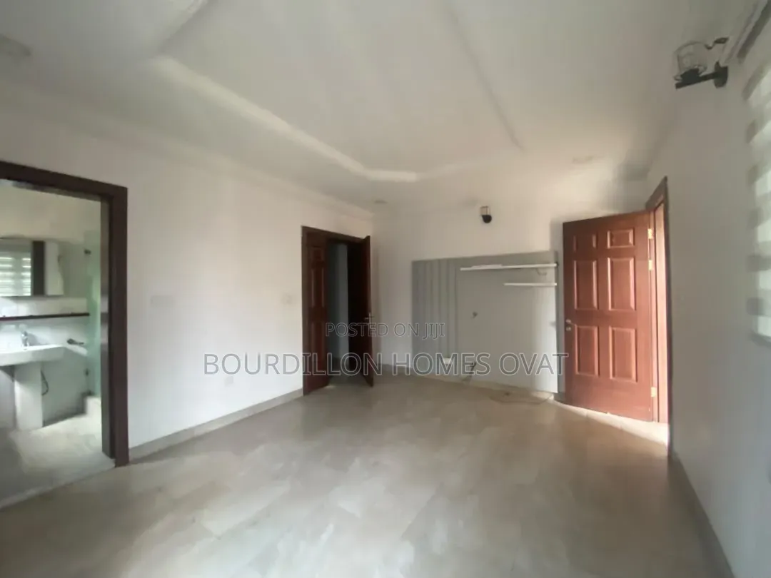 3bdrm Apartment in Lekki Phase 1 for rent in Lekki Phase 1