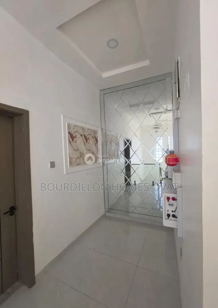 Furnished 4bdrm Duplex in Thomas Estate Ajah for rent in Thomas Estate
