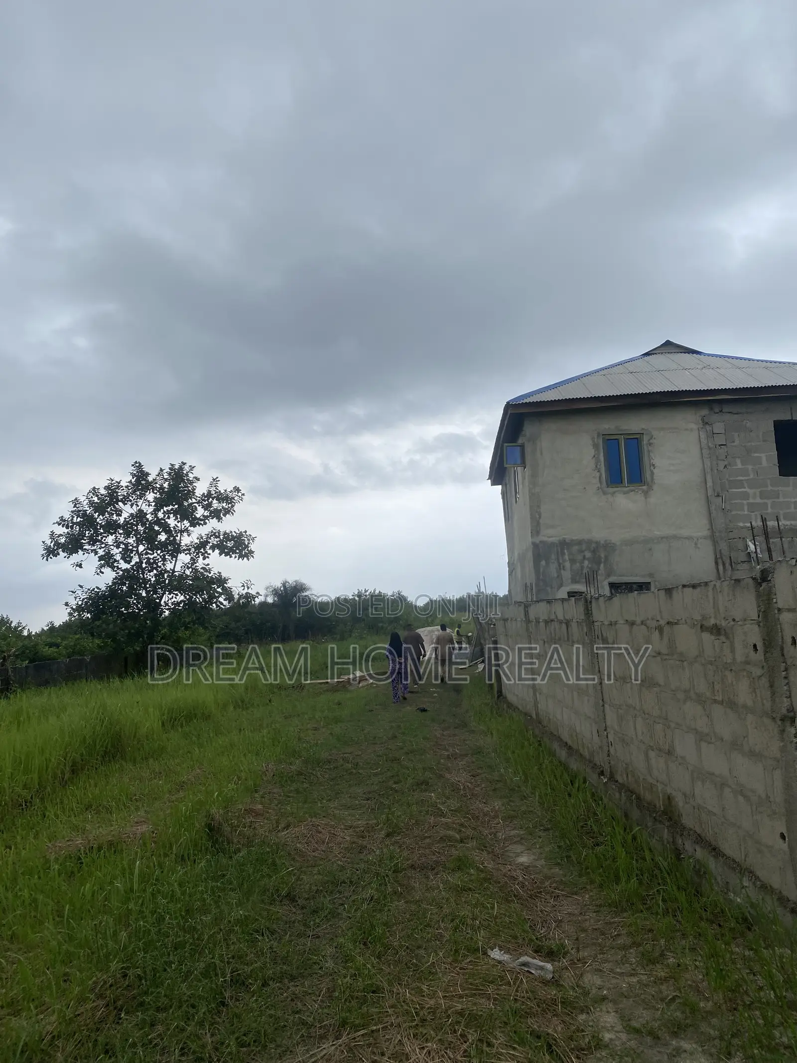 1020sqm of Mixed Use Land ,  🚦monastery Road, Behind ShopRite in Sangotedo