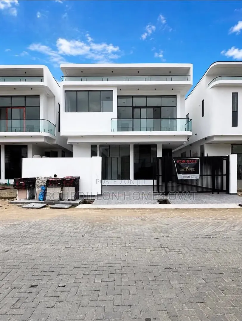 4bdrm Duplex in Orchid Lekki Lagos for sale in Lekki Expressway