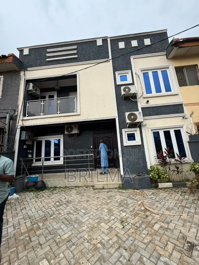 4bdrm Duplex in Kado for sale in Kado