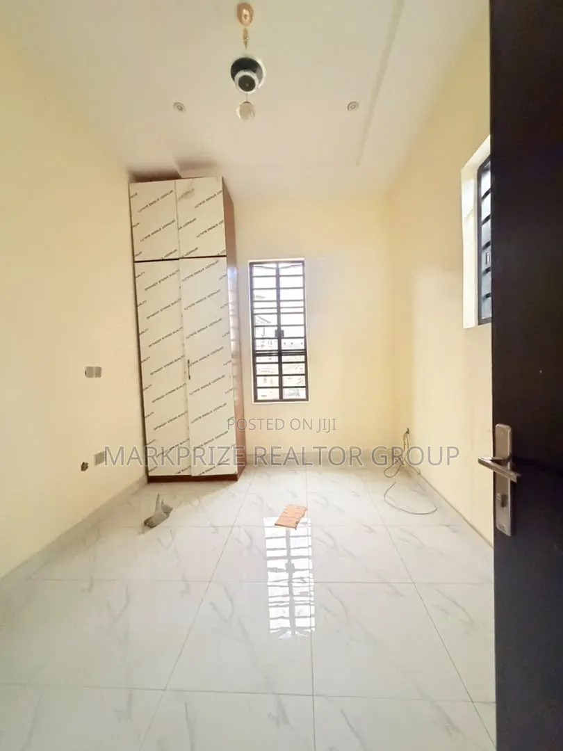 4bdrm Duplex in Omole Phase 1 Lagos for sale in Omole Phase 1