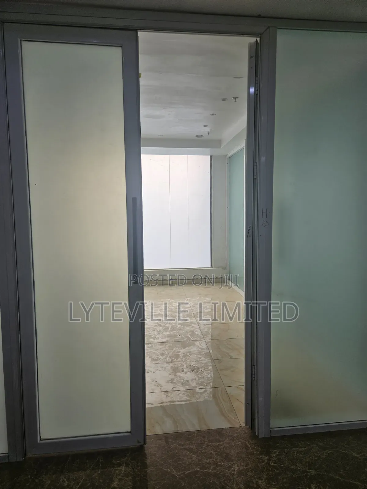 New Office Space - 44sqm in Mabushi