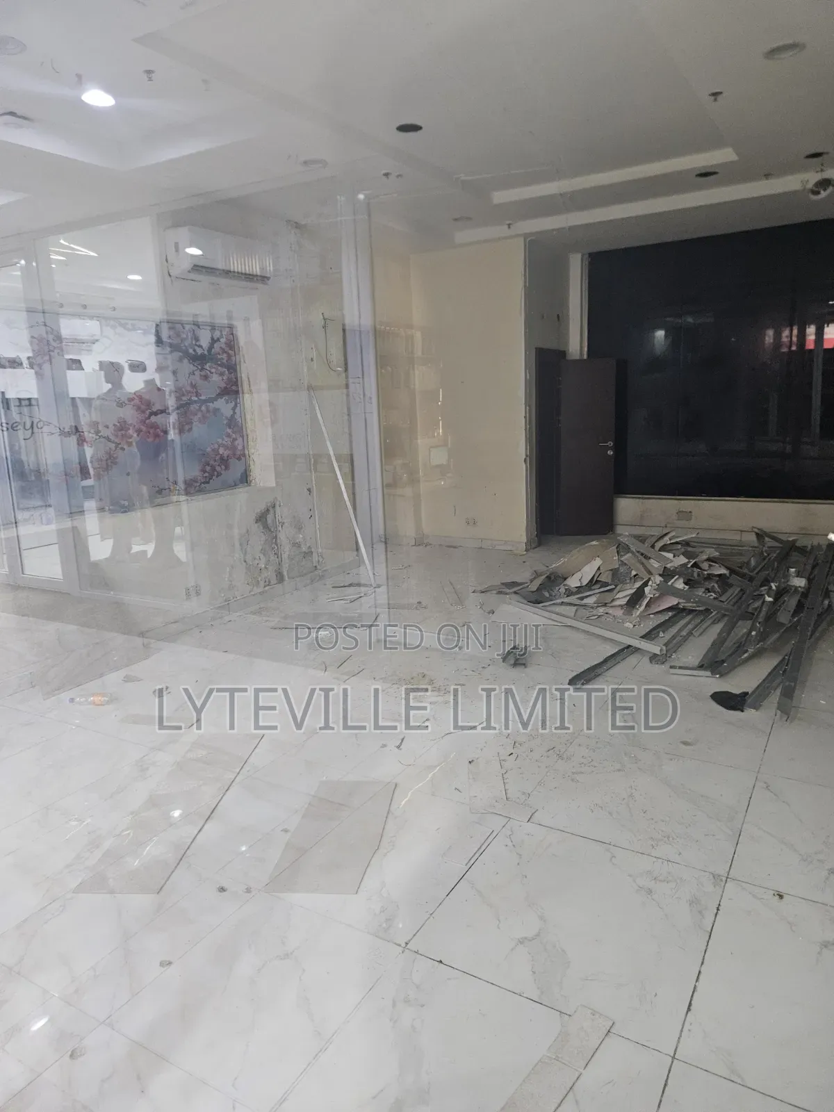 New Office Space - 20sqm in Mabushi