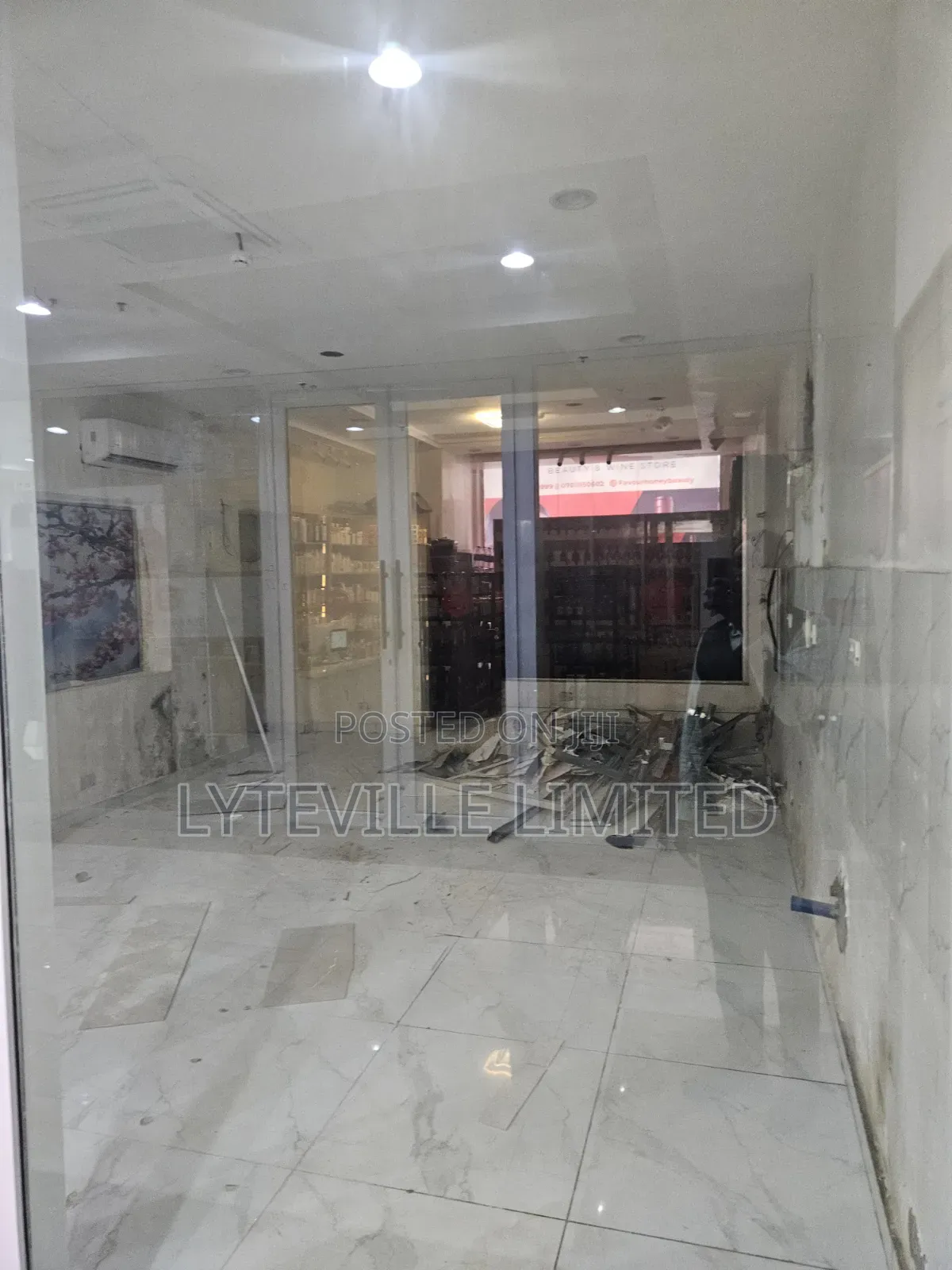 New Office Space - 20sqm in Mabushi