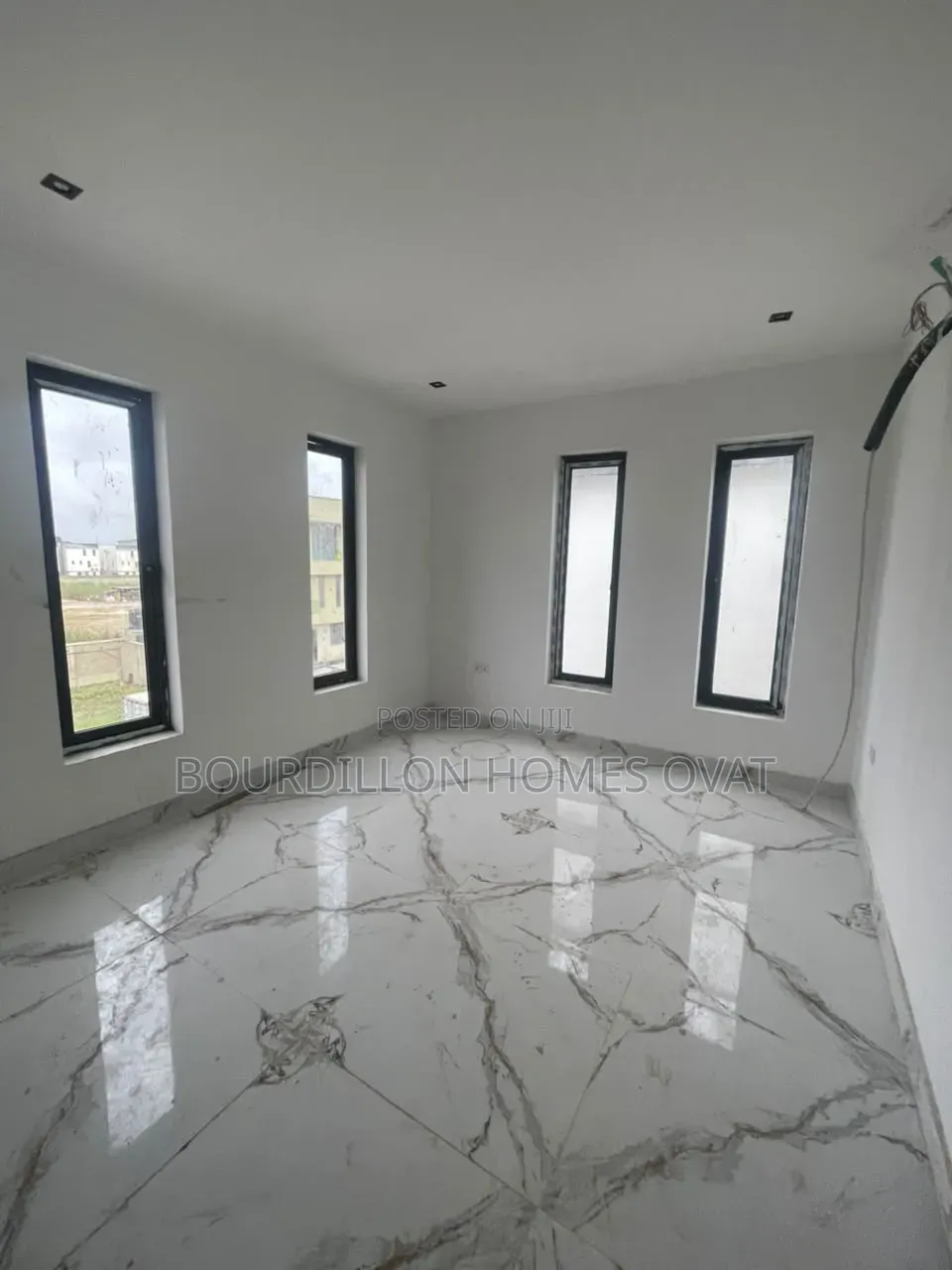 3bdrm Duplex in Lekk Phase 1 for sale in Lekki Phase 1