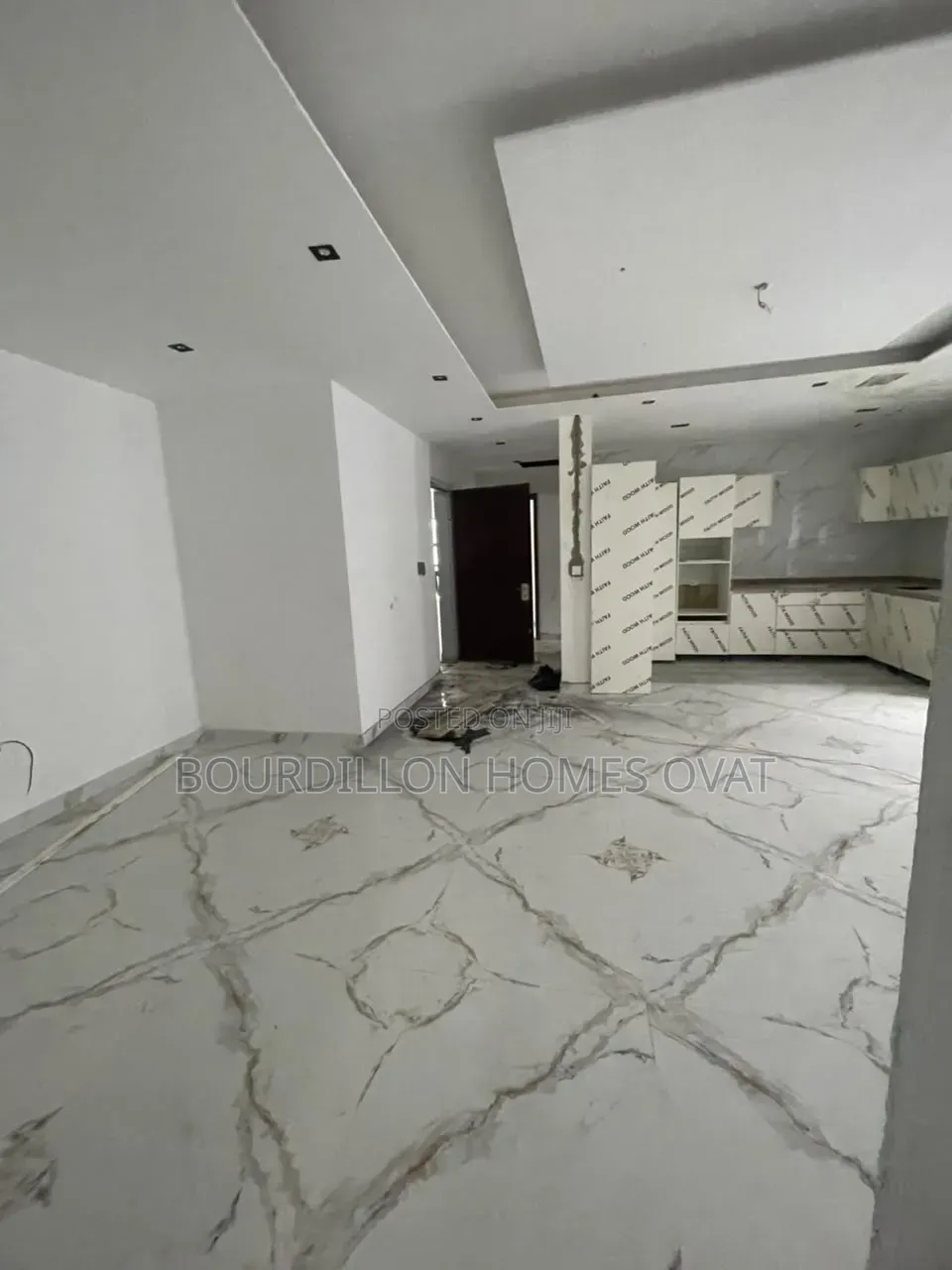 3bdrm Duplex in Lekk Phase 1 for sale in Lekki Phase 1