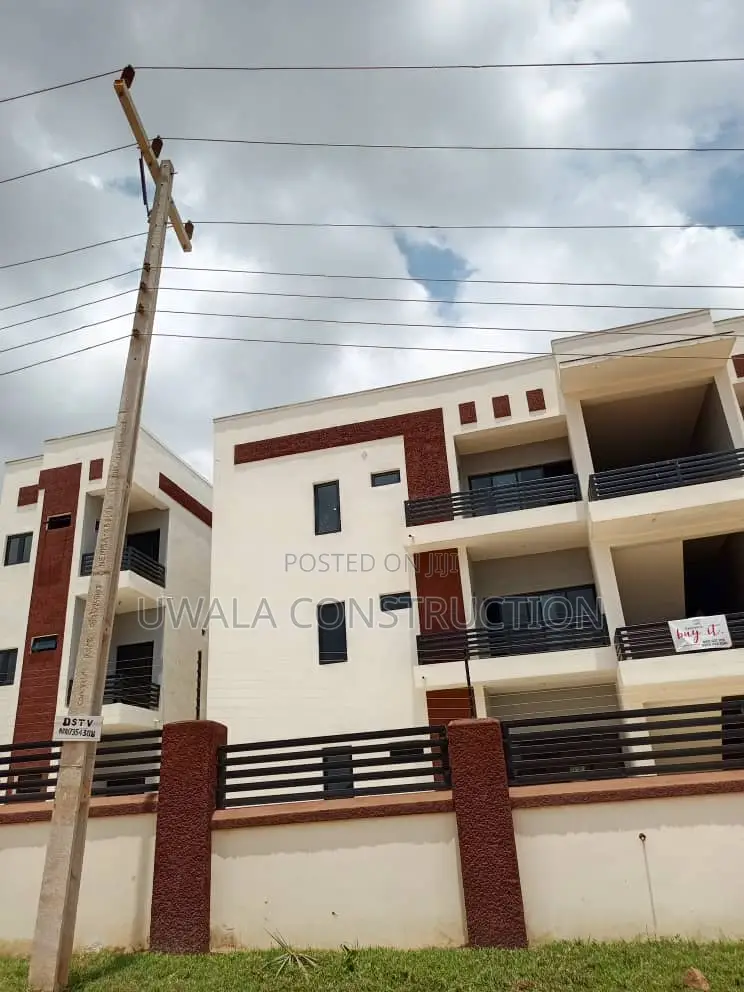 3bdrm Duplex in Gaduwa for sale in Gaduwa