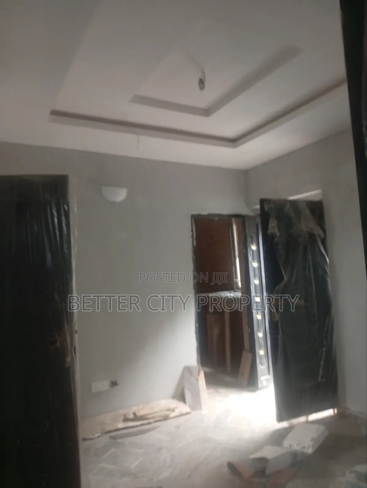 2bdrm Apartment in Alimosho Lagos, Akowonjo for rent in Akowonjo