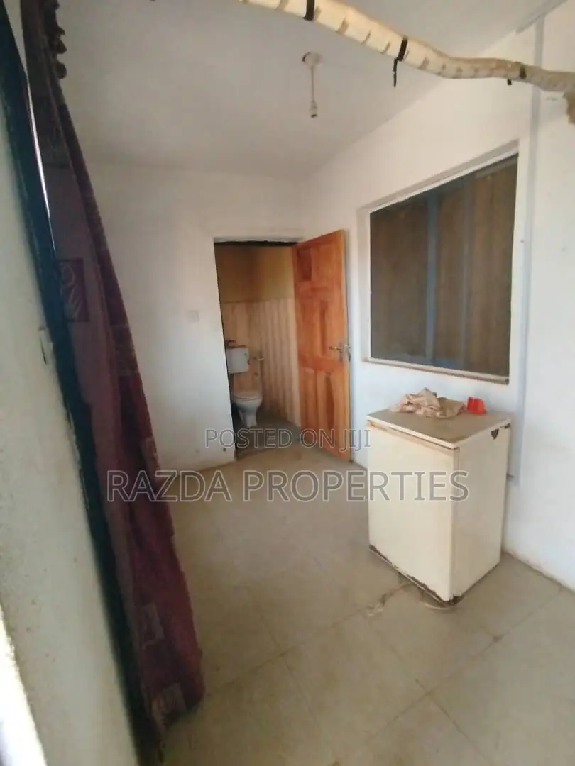 Gold Rush on Road 7 — 18-Room Hostel for Sale | ₦60m in Ife