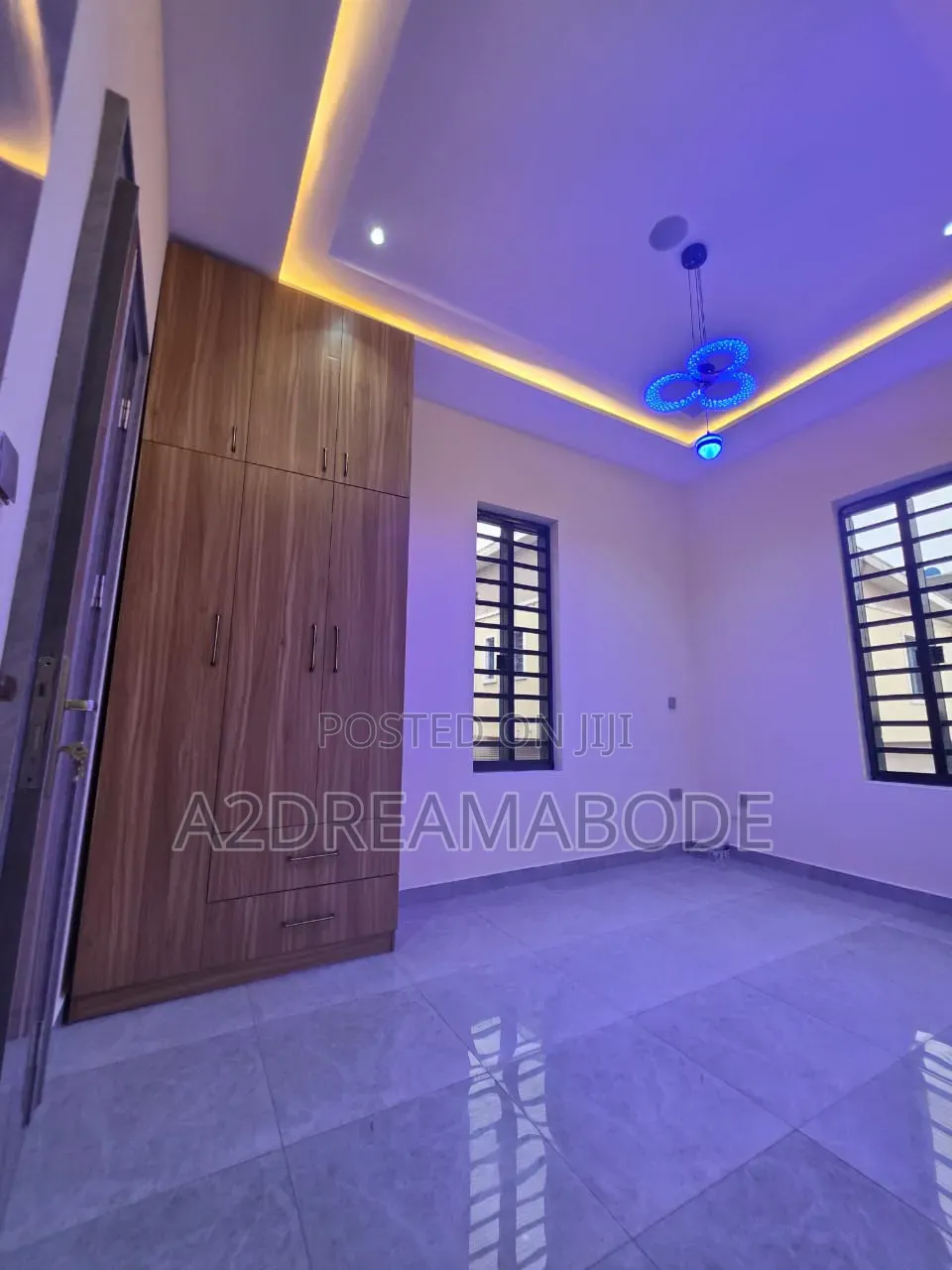5bdrm Duplex in Omole Phase 2 for rent in Omole Phase 2