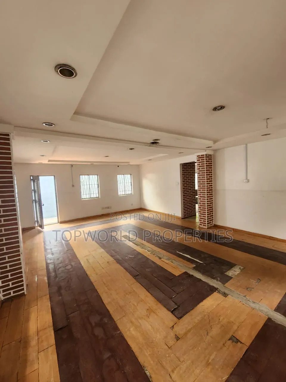 3bdrm Bungalow in Ikeja Gra for rent in Ikeja GRA