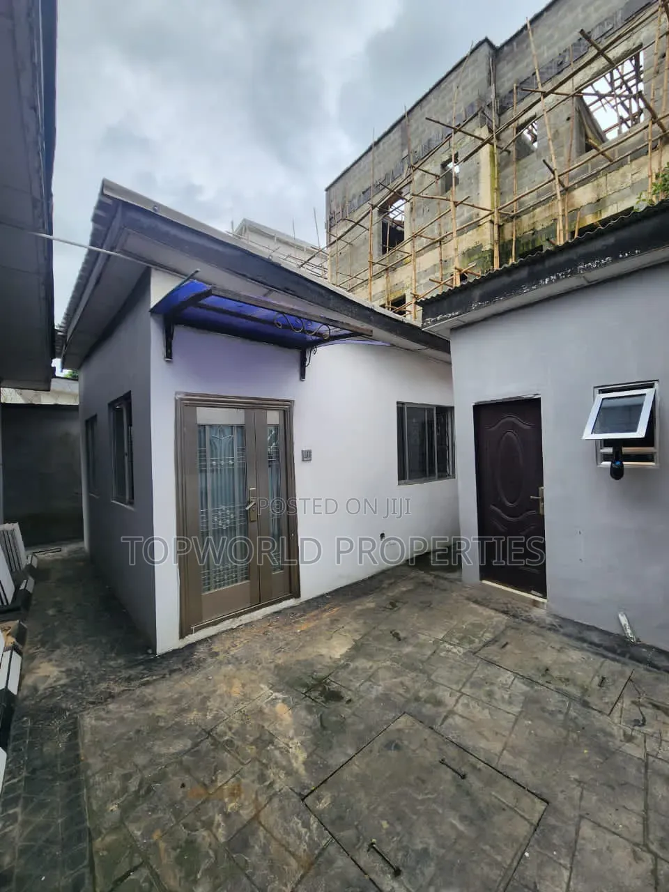3bdrm Bungalow in Ikeja Gra for rent in Ikeja GRA
