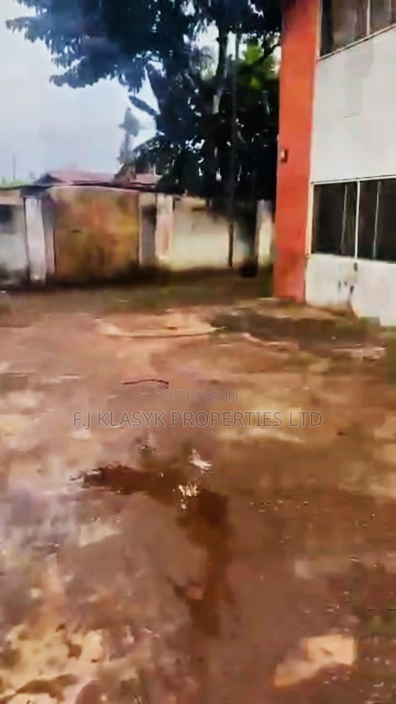 12bdrm Block of Flats in Edo State for sale in Edo State
