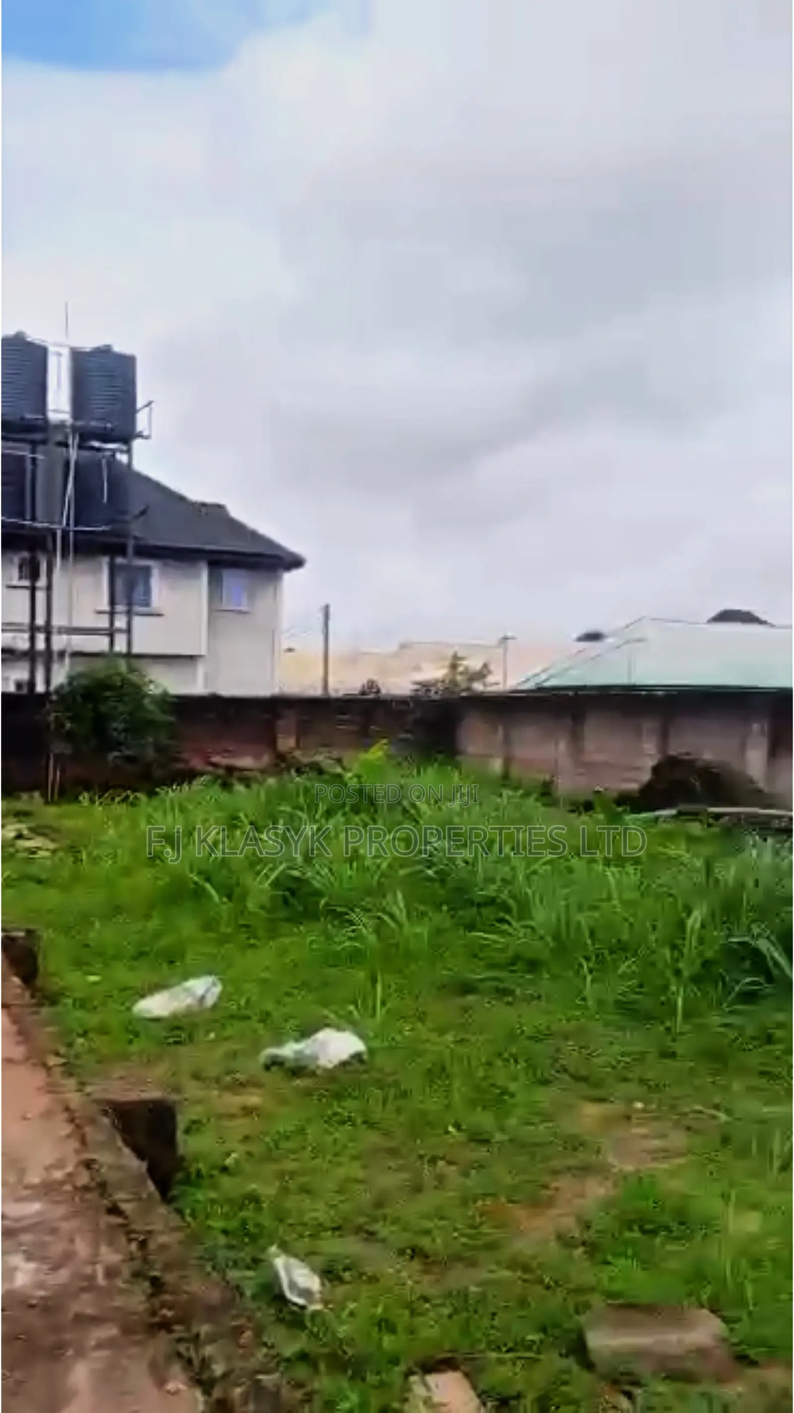 12bdrm Block of Flats in Edo State for sale in Edo State