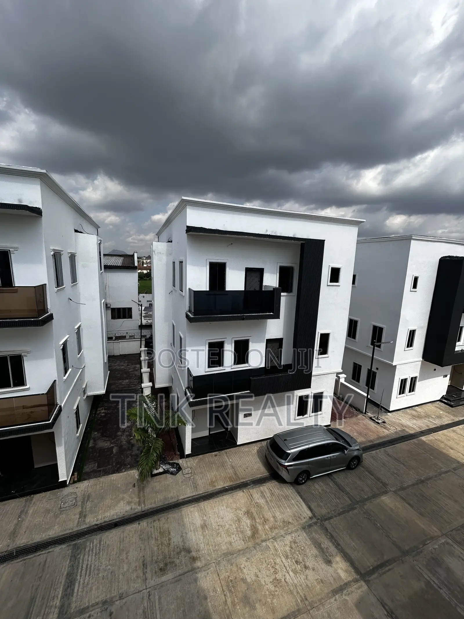 Newly Built 5bedrooms Duplex for Sale in Kado
