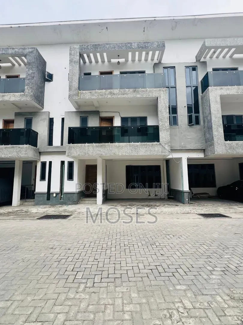 4bdrm Duplex in In A Mini Court, Ikate-Elegushi for rent in Ikate-Elegushi