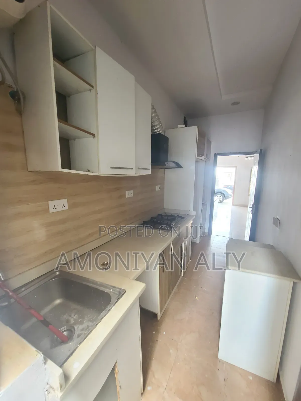 3bdrm Duplex in Ikota for sale in Ikota