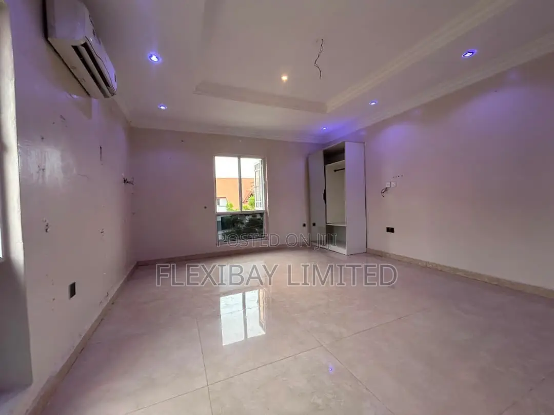 3bdrm Apartment in Lekki Phase 1 for rent in Lekki Phase 1
