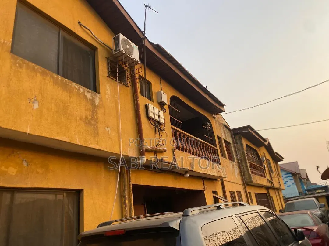 Furnished 3bdrm Block of Flats in Shasha for sale in Shasha