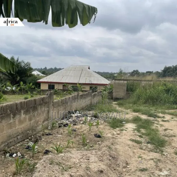 Land 50/100 in Enugu