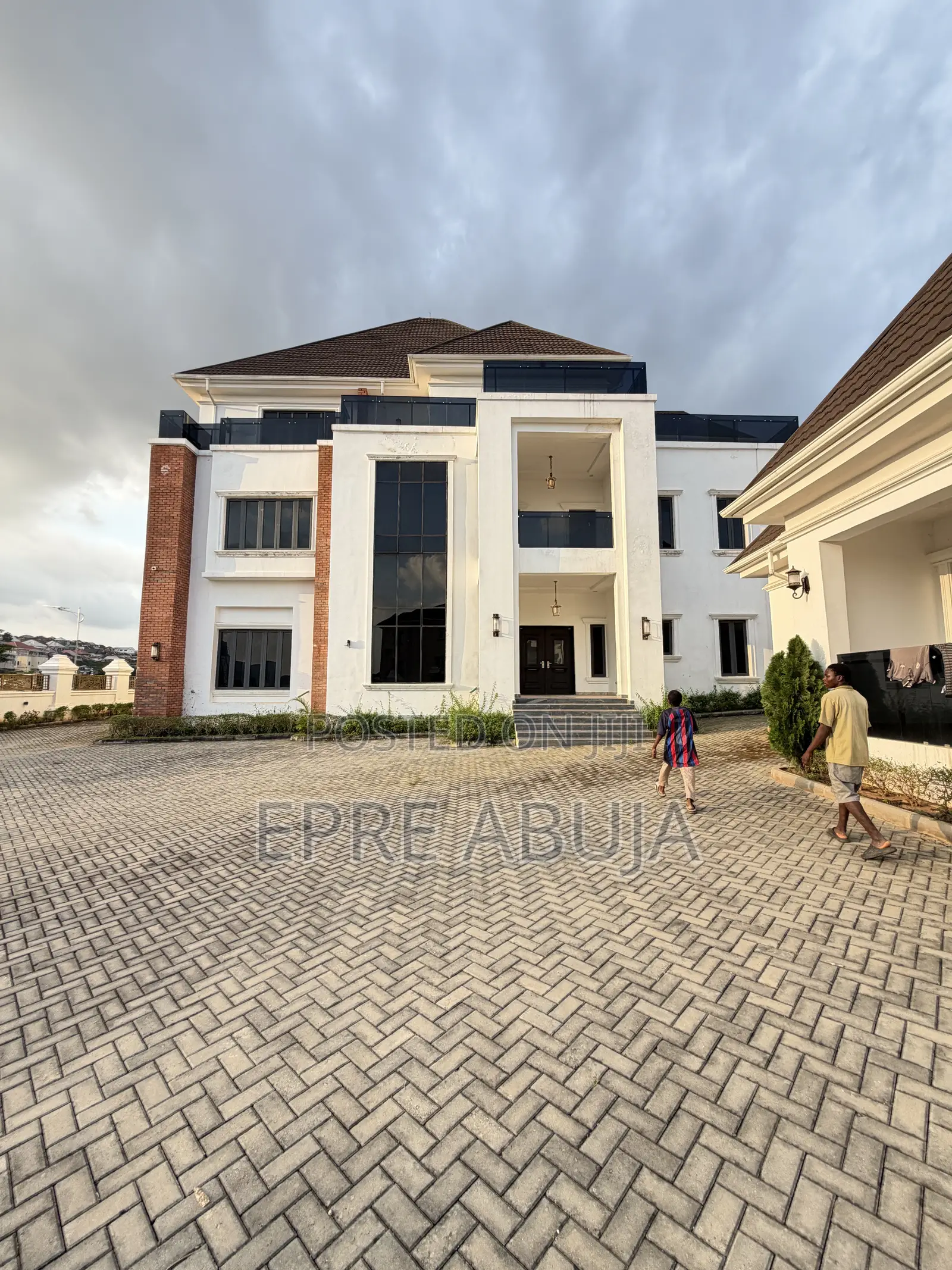 7bdrm Mansion in Guzape District for sale in Guzape District