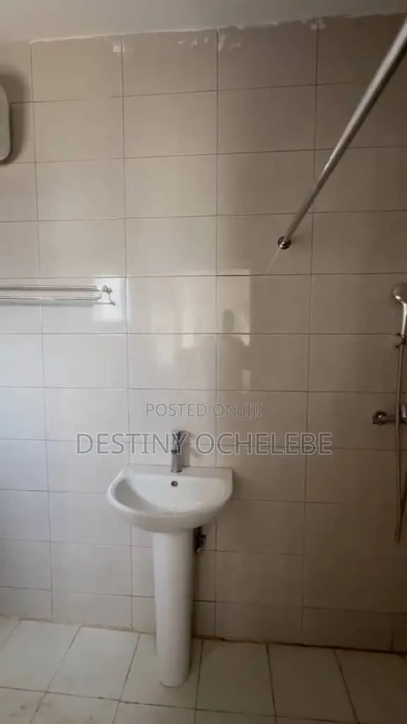 3bdrm Apartment in Guzape for sale in Guzape District