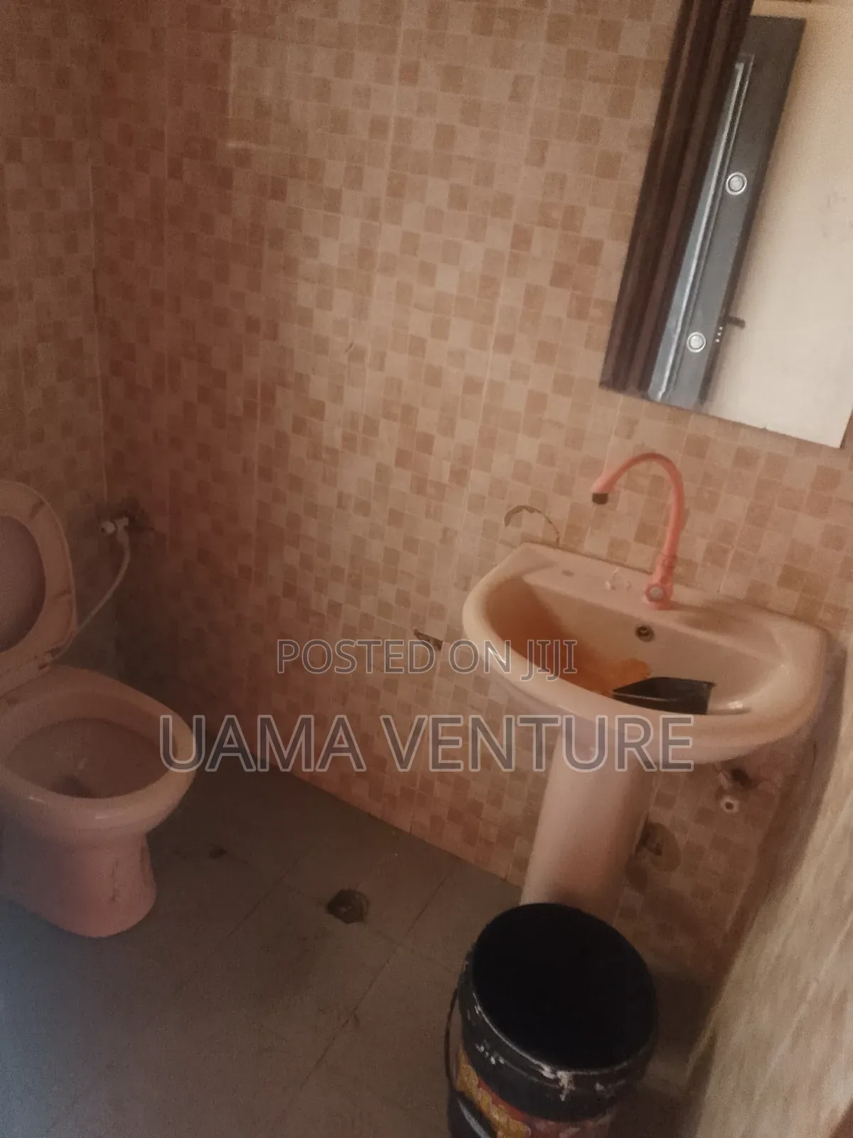 3bdrm Block of Flats in Royalpalmwill, Ado / Ajah for rent in Ado / Ajah