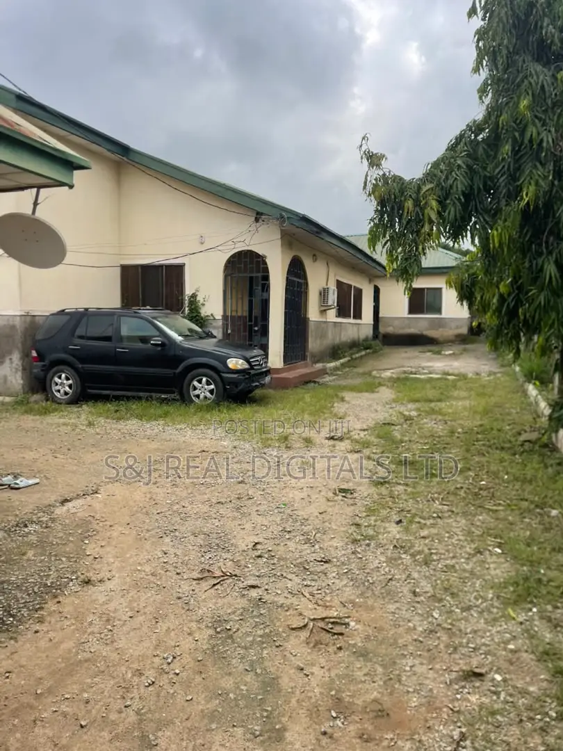 6bdrm Block of Flats in Dei-Dei for sale in Dei-Dei