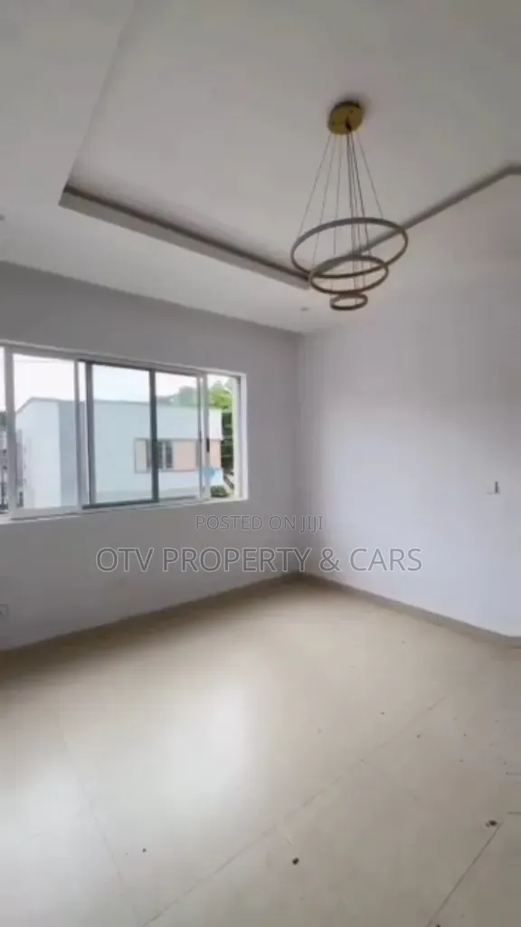 2bdrm Apartment in Ikate for sale in Ikate