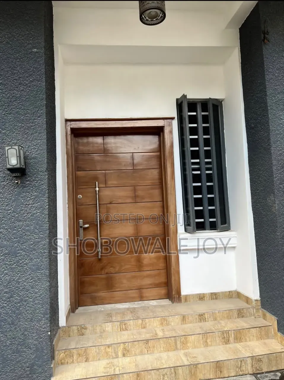 5bdrm Duplex in Chevron Drive for rent in Chevron