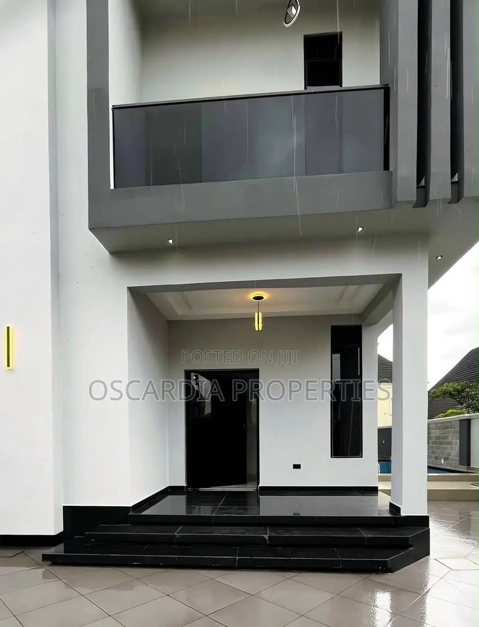 5bdrm Duplex in Apo Resettlement for sale in Apo Resettlement