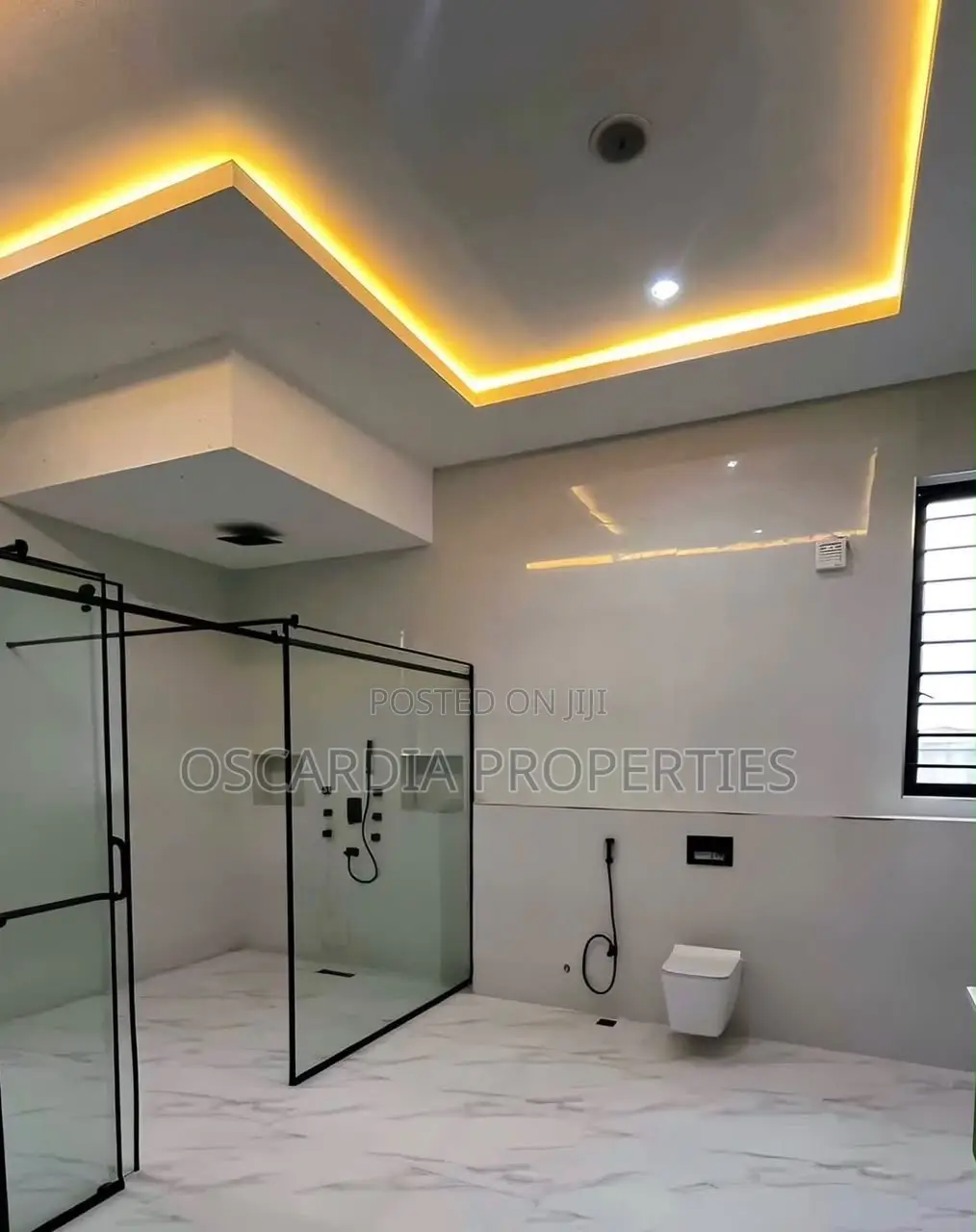 5bdrm Duplex in Apo Resettlement for sale in Apo Resettlement