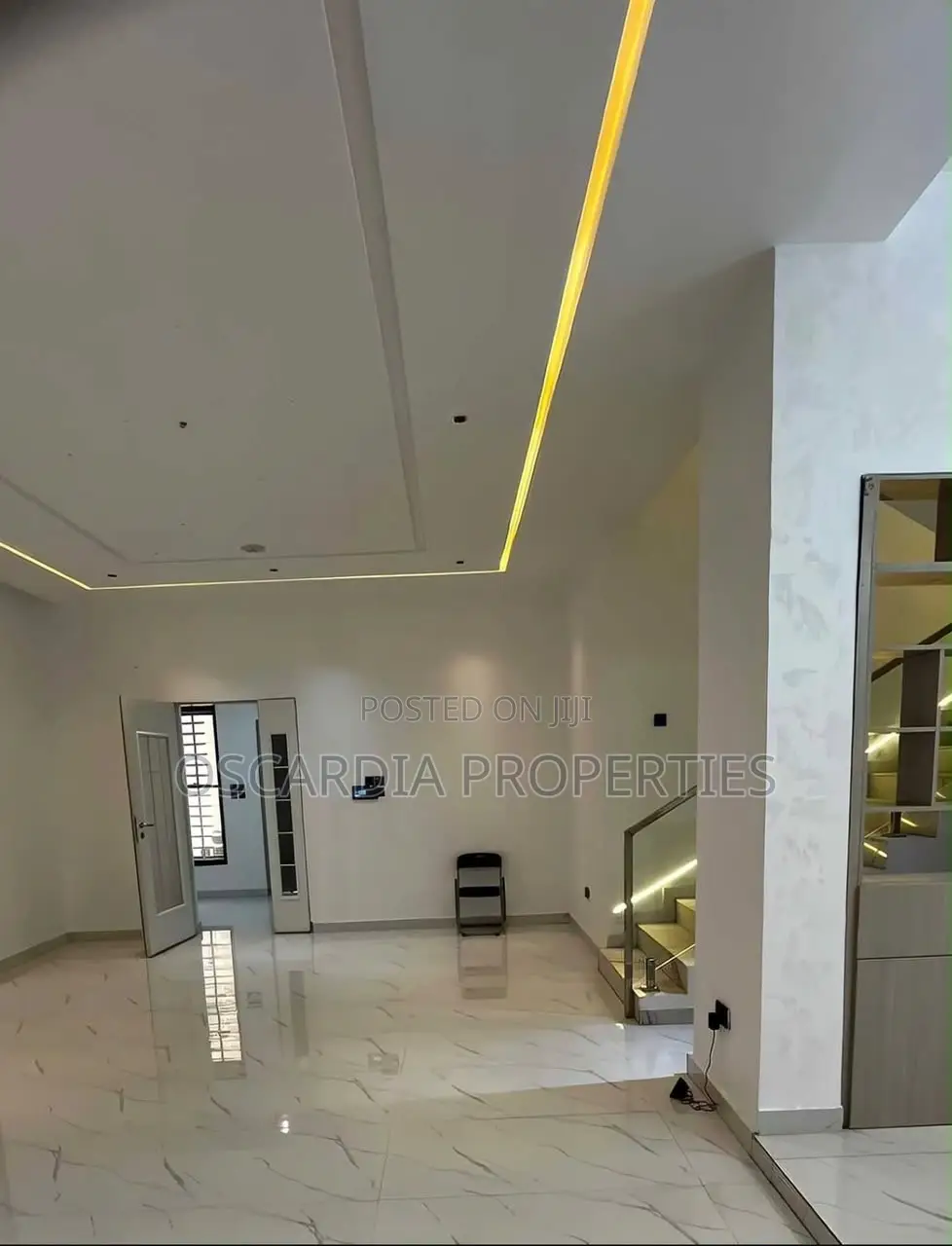 5bdrm Duplex in Apo Resettlement for sale in Apo Resettlement