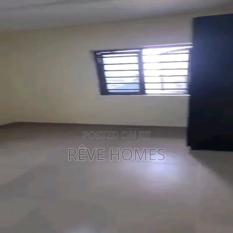 3bdrm Block of Flats in Onike for rent in Onike