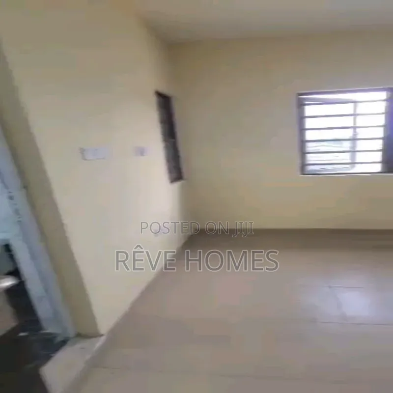 3bdrm Block of Flats in Onike for rent in Onike