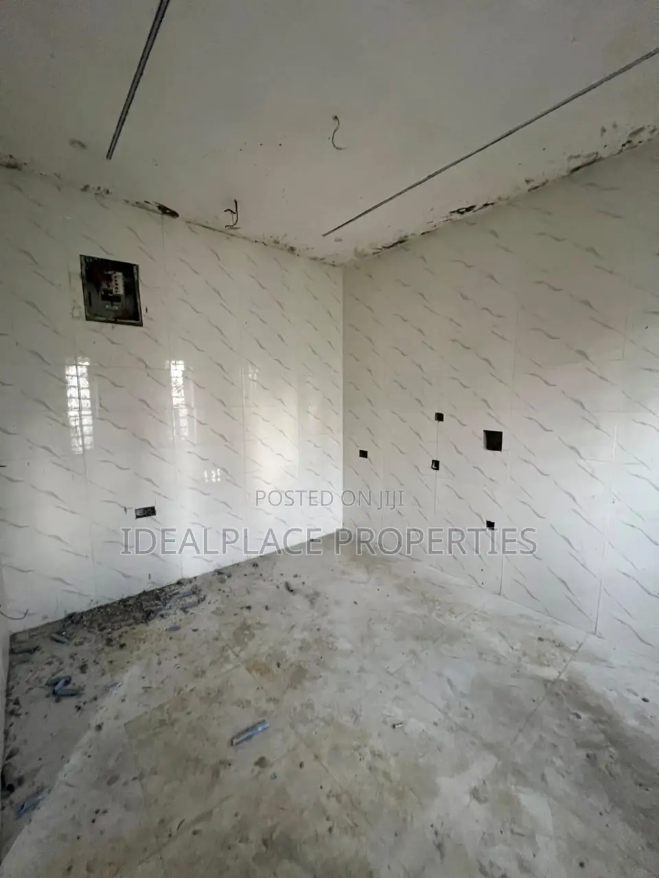 3bdrm Townhouse/Terrace in Ikota for sale in Ikota