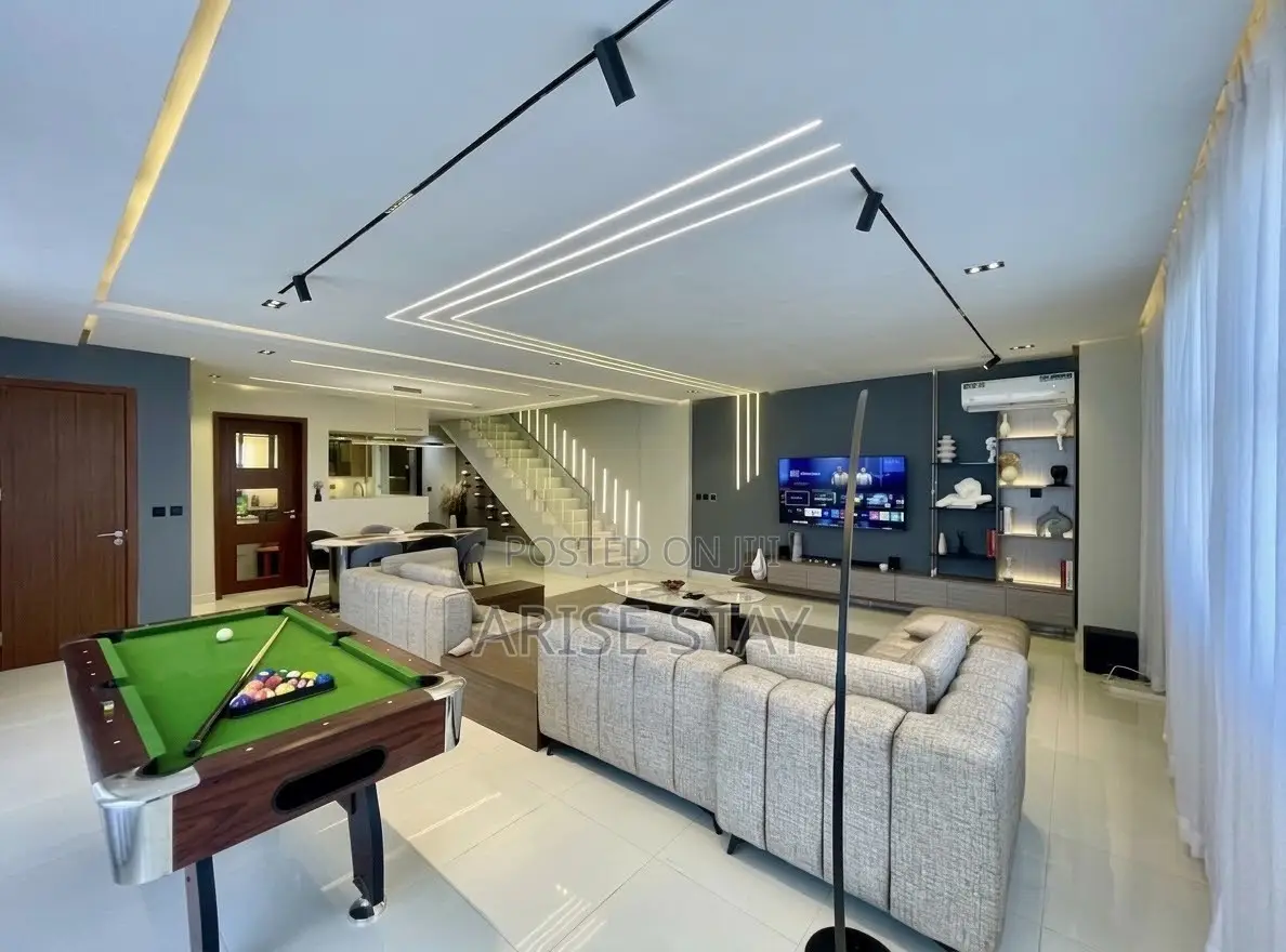 3-Bedroom Maisonette With Ps5 & Snooker | Lekki Phase 1 in Lekki Phase 1