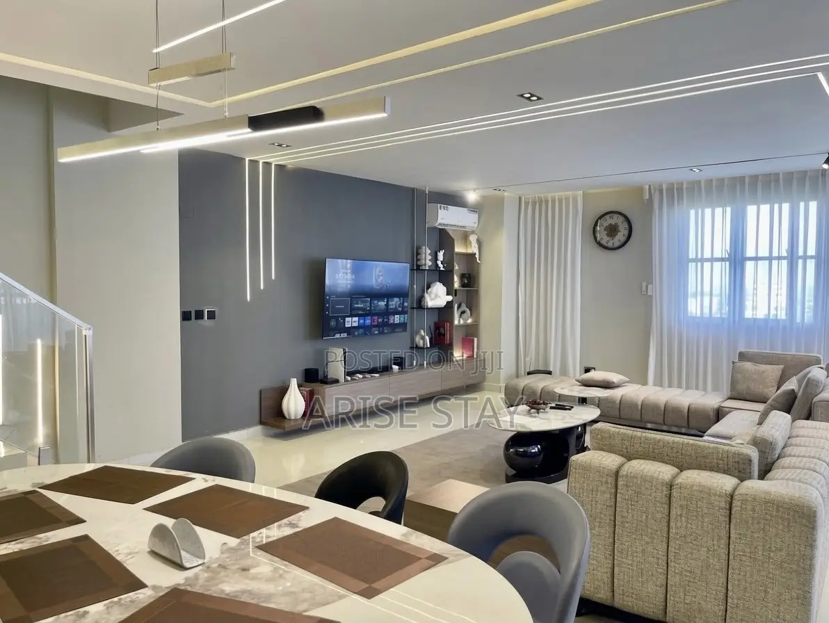 3-Bedroom Maisonette With Ps5 & Snooker | Lekki Phase 1 in Lekki Phase 1