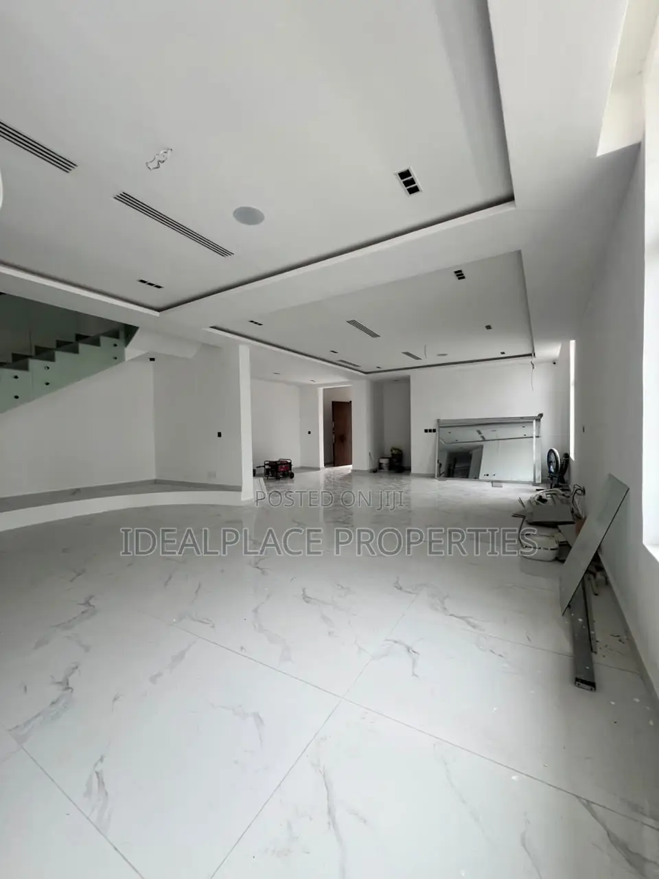 6bdrm Duplex in Ikate for sale in Ikate